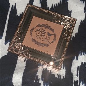 Pretty vulgar bronzer